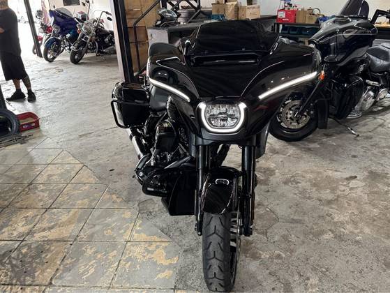 HARLEY-DAVIDSON STREET GLIDE 